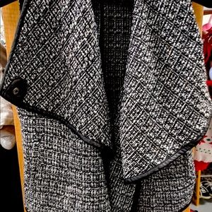 Houndstooth vest